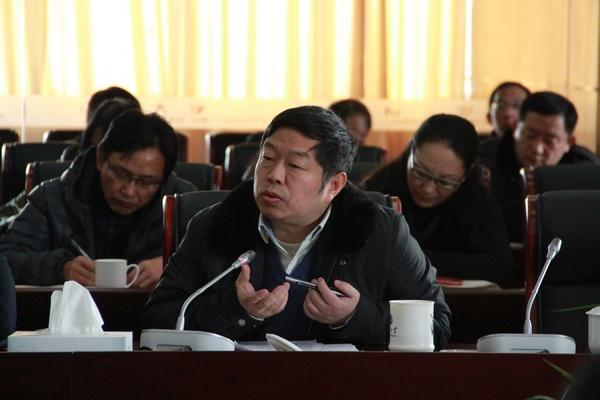 我校举行中层正职干部任期聘任集体谈话活动