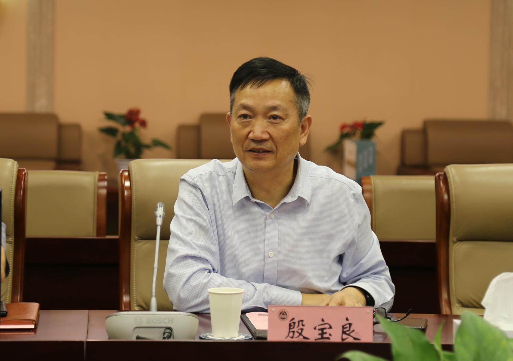 中共商丘市委教育工委副书记,市教育体育局党组书记,局长韩涛一行来校